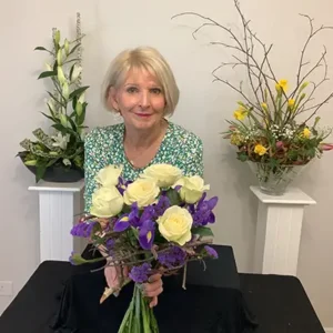 flower arranging demonstrations and classes